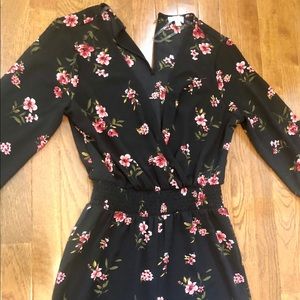Charming Charlie Floral Jumpsuit Size Small